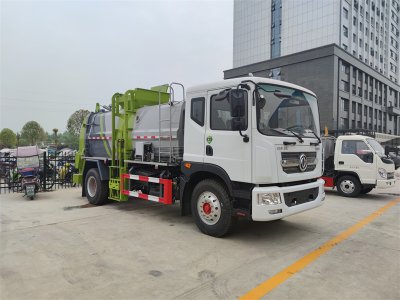 餐廚垃圾車(chē)，收集運(yùn)輸剩飯剩菜泔水垃圾我擔(dān)當(dāng)，干濕分離我本領(lǐng)大